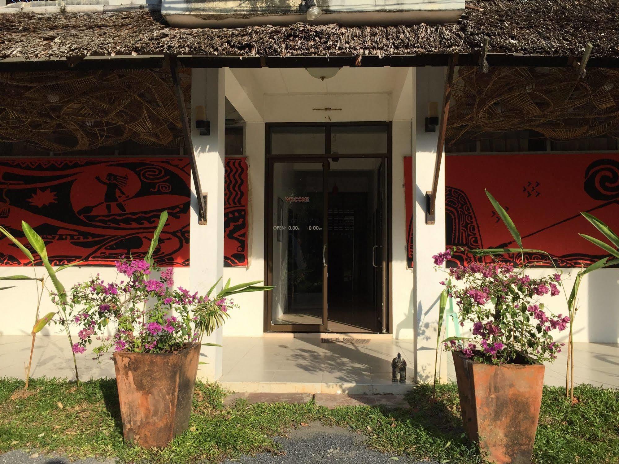 Hotel Natai House Esterno foto
