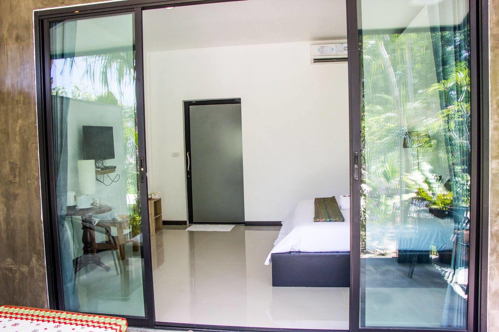 Hotel Natai House Esterno foto