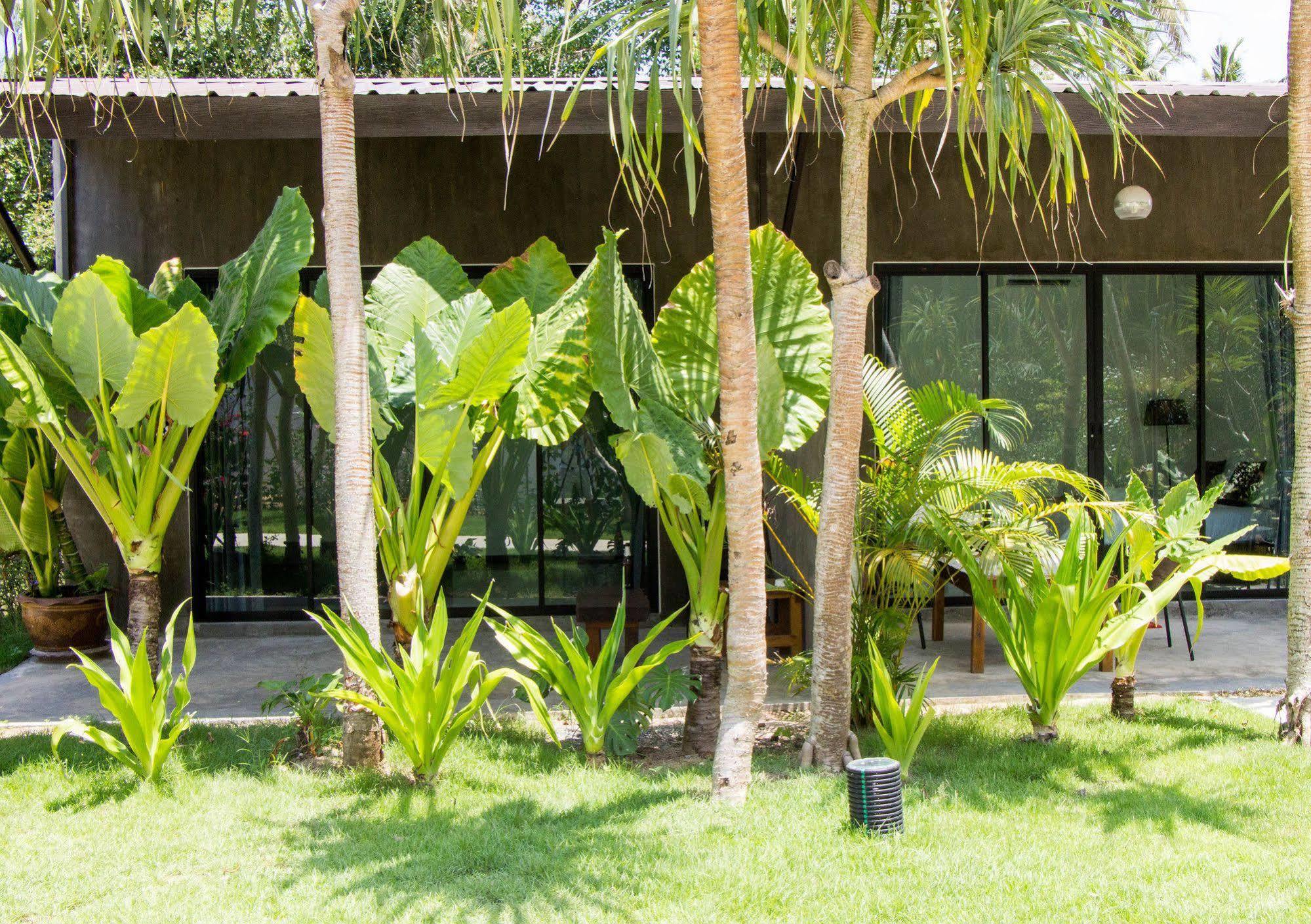 Hotel Natai House Esterno foto